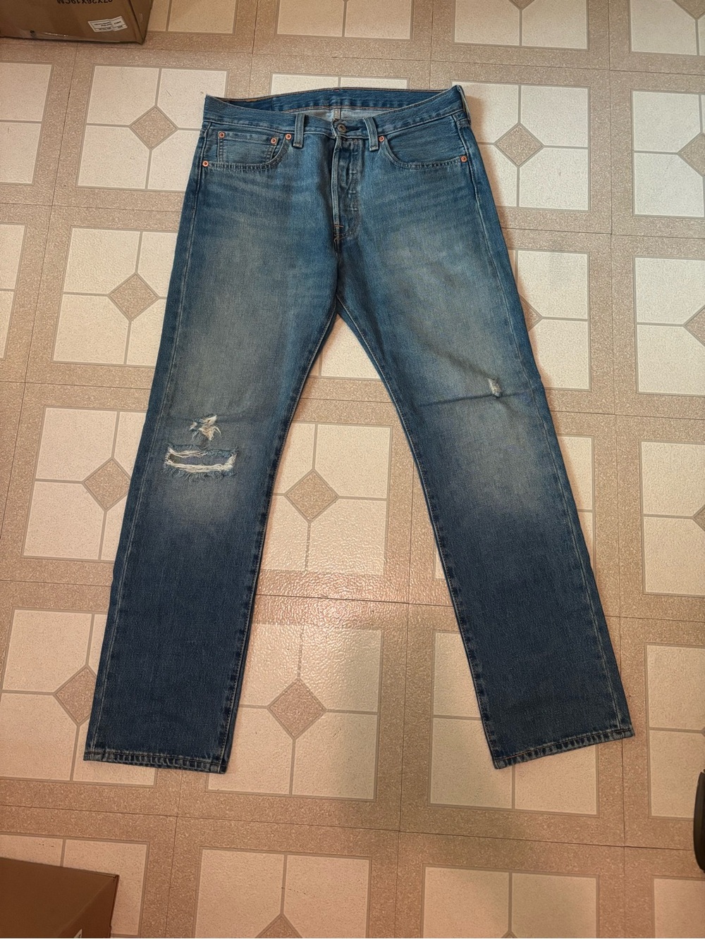 Men's Levis 501 Blue Distressed Straight-Leg Jeans